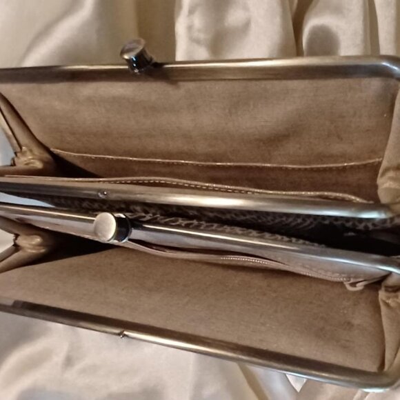 Hobo International Croc Pattern Lauren Double Kisslock Wallet - Picture 5 of 5